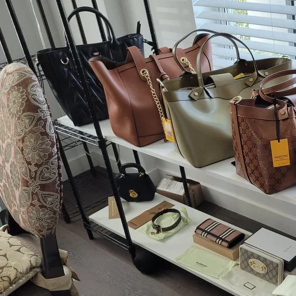 Meet your Posher, Boutique LMI - Picture 14 of 16